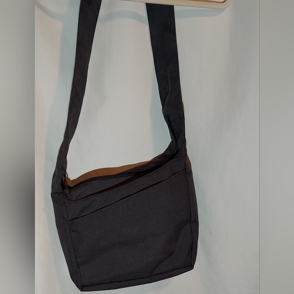 Ogio Cross Body Tablet Bag - Picture 3 of 7